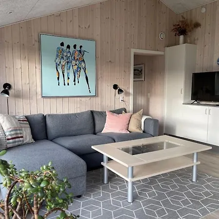 Prázdninový dům Sommerhus Tjorneklitten *